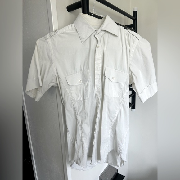 Zara Other - White collared short sleeve Zara Shirt with epaulettes l double breasted pockets